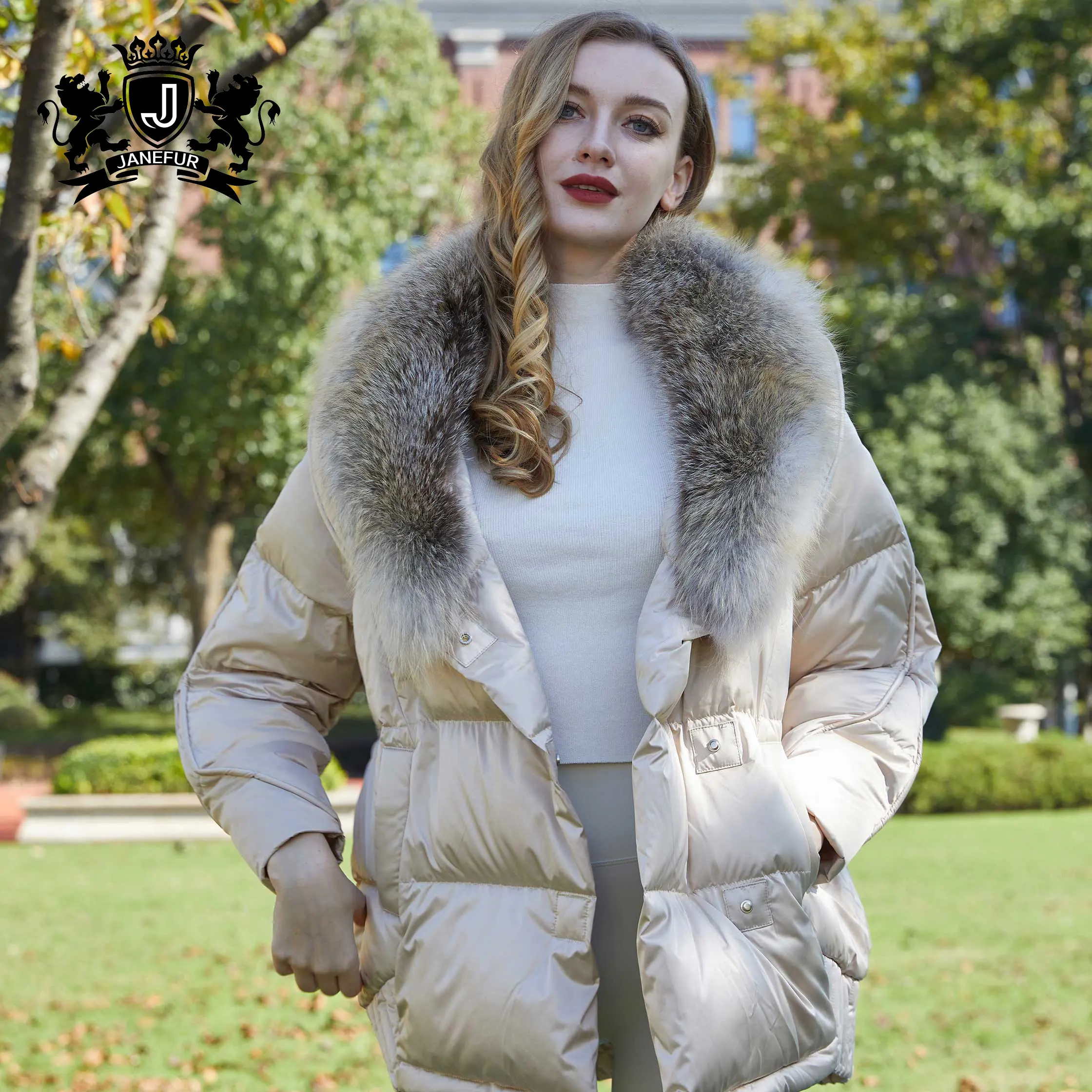 Janefur 고급스러운 새로운 스타일 스페셜 폭스 정품 모피 트리밍 여성 유행 라이트 다운 재킷