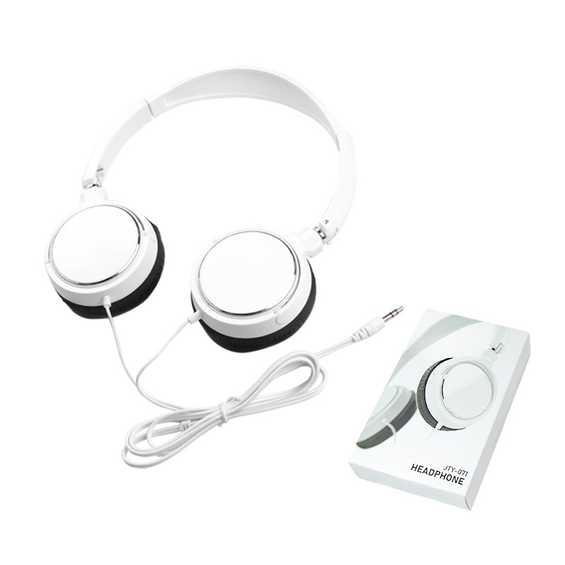 White without Mic