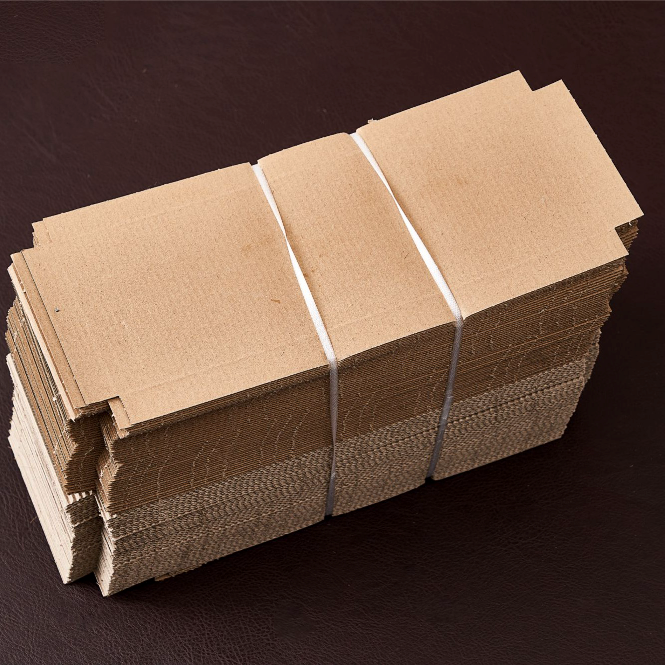 4030 Papel corrugado pequeño marrón (200 hojas)
