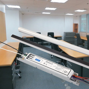 Akıllı LED şerit ışık 3CCT 3P seçilebilir IP66 PC malzeme uzaktan kumanda ile Wifi anahtarı değiştirme için floresan lamba şerit - Product Image 1