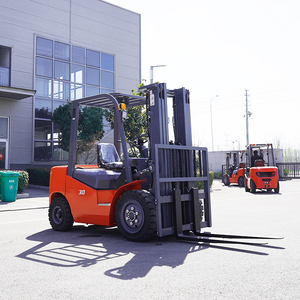 3.0-Ton Heavy-Duty Diesel Forklifts Essential for Warehousing Logistics <strong>Loading</strong> <strong>Unloading</strong> Vehicles Manufacturer's <strong>Core</strong> Engine - Product Image 4