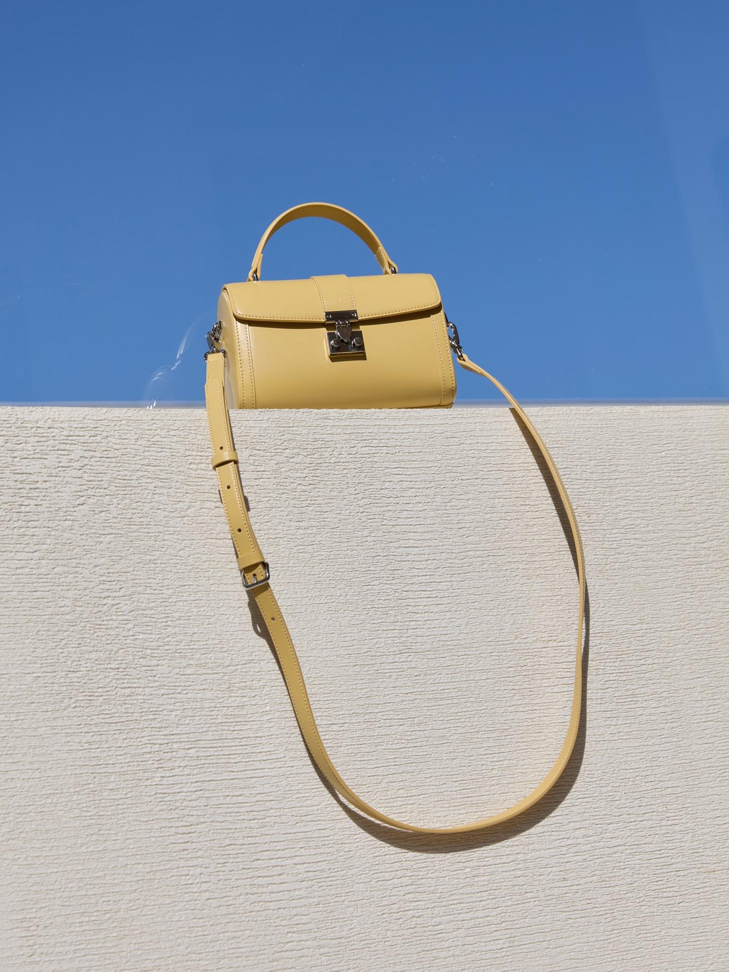 Light Yellow
