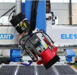 Nuevo enrutador de madera de 4 ejes 1530 ATC carpintería CNC máquina de grabado 3D con husillo giratorio