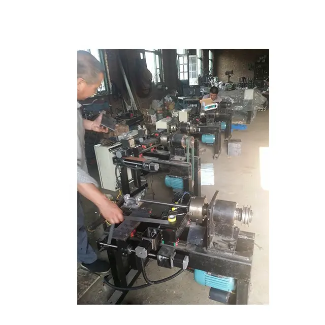 1kw Multi funzionale automatico macchina di perline di legno prodotti In Legno macchina CNC manico Zucca dispositivo di elaborazione