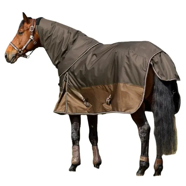 パッド入りの馬の冬の毛布