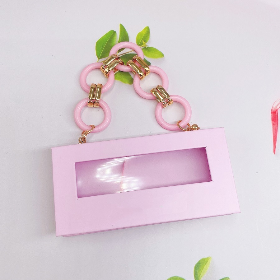 empty lash packaging with chain