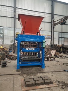 Máquina de fabricación de bloques de enclavamiento manual 2023 para hacer bloques de hormigón - Product Image 2