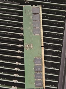 Modulo di memoria MTC16C2085S1UC56B DDR5 32GB 5600 2 rx8 RAM Server che esegue memoria IC MTC16C2085S1UC56BG1 BC - Product Image 3