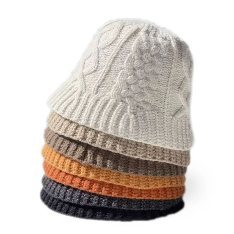 Nouveau Logo personnalisé motif de couleur unie, tricot torsadé en laine en vrac noir tricoté bob chapeau pour femmes chaud à large bord