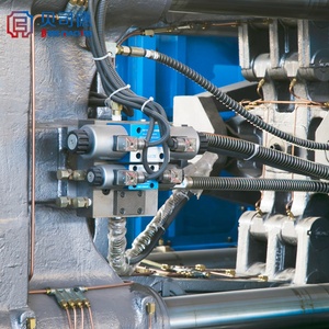 Máquina de moldeo por inyección automática para parachoques de coche, fabricación de parachoques de plástico