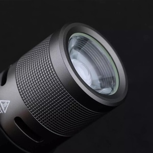 Torcia a LED Multi funzione Heavy Duty a lungo raggio di sopravvivenza USB Power Bank di emergenza per escursioni in campeggio all'aperto - Product Image 3