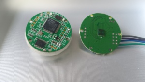 Sensor de rango de radar de alto rendimiento con antena de placa de circuito PCB desarrollada para medición de nivel