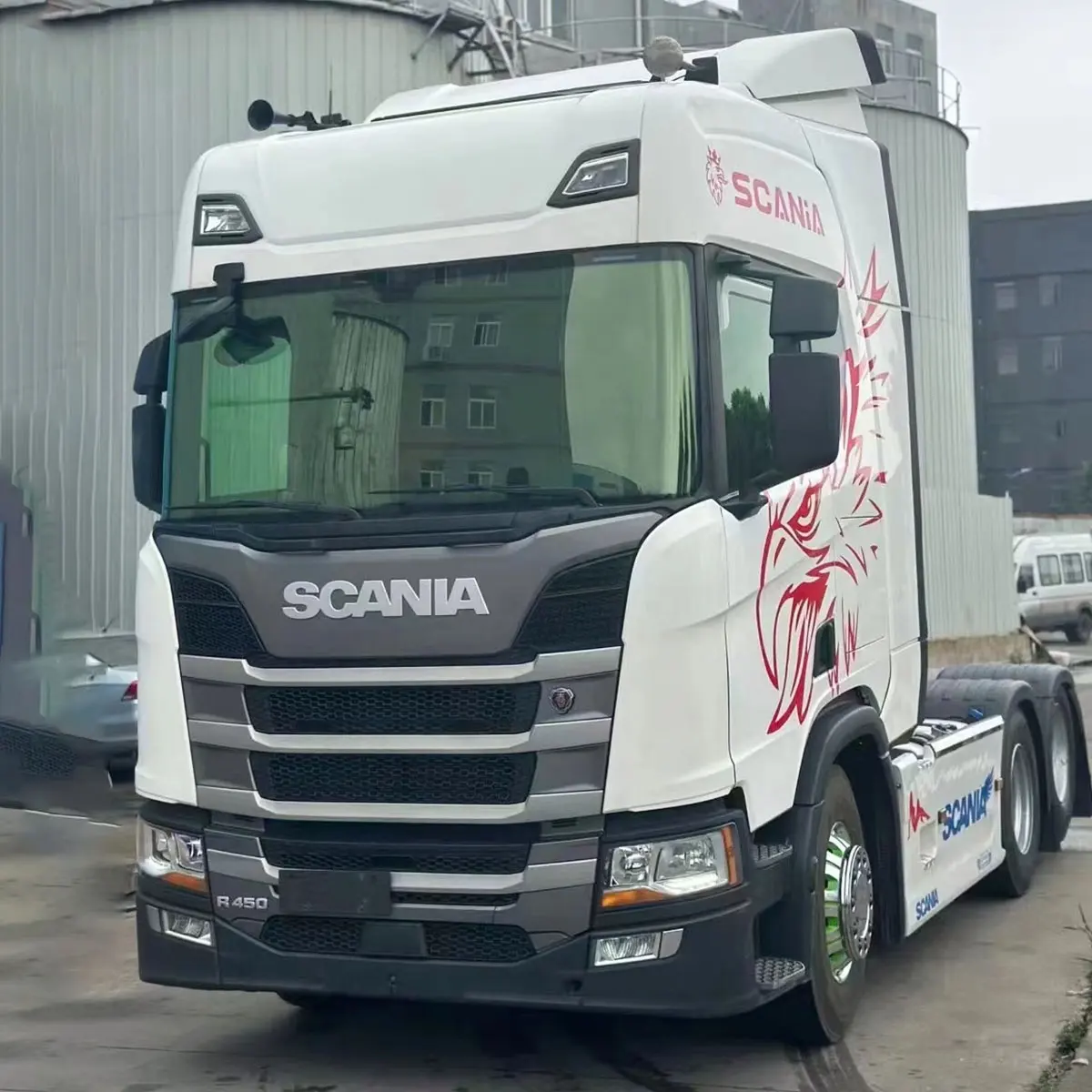 Camion de marque allemande en bon état SCA NIA G440 tracteur d'occasion