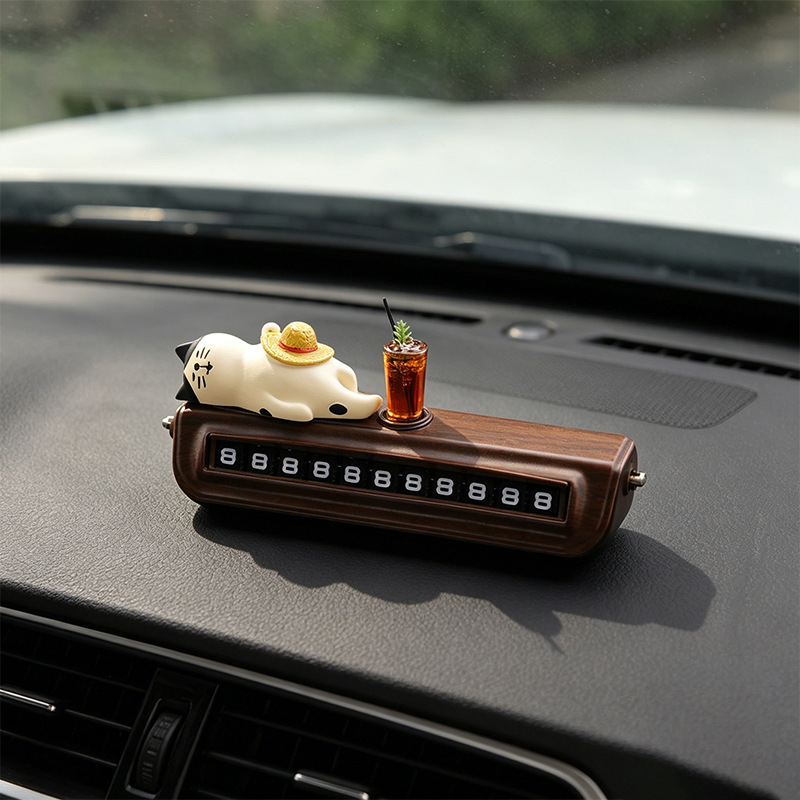 Side-lying cat ice American-style rolling number plate