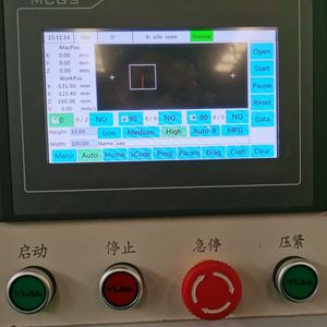 Máquina de perfuração e fresagem <span class=keywords><strong>CNC</strong></span> para porta e janela de alumínio e PVC com preço barato 800