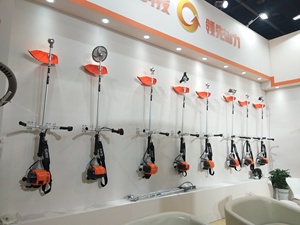 140F 4-stroke Fine Quality 31cc Long Handle Weed <strong>Cutter</strong> With Gasoline - Product Image 5