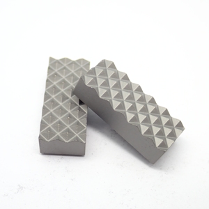 Zzjz <span class=keywords><strong>Carbide</strong></span> Nhà máy cung cấp tùy chỉnh tungsten <span class=keywords><strong>carbide</strong></span> mặc phần cứng hợp kim Gripper chèn 22*9*6 mét cho Chuck hàm và ống cờ lê - Product Image 4