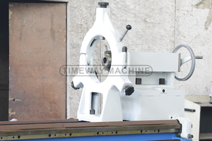 AL-940B Heavy-Duty Horizontal Lathe with Precision Control and Robust Build Sservicio Pesado Para Mecanizado Industrial
