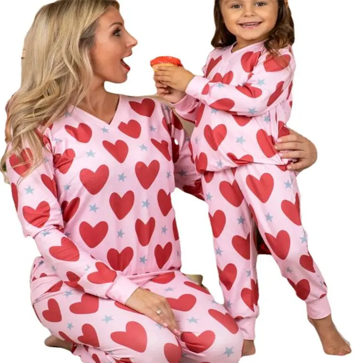 2021 Hot Sale Mother And Daughter Family Matching Sleepwear Women 2Pcs Pyjamas Sets Heart Print Casual Valentines Day Pajamas