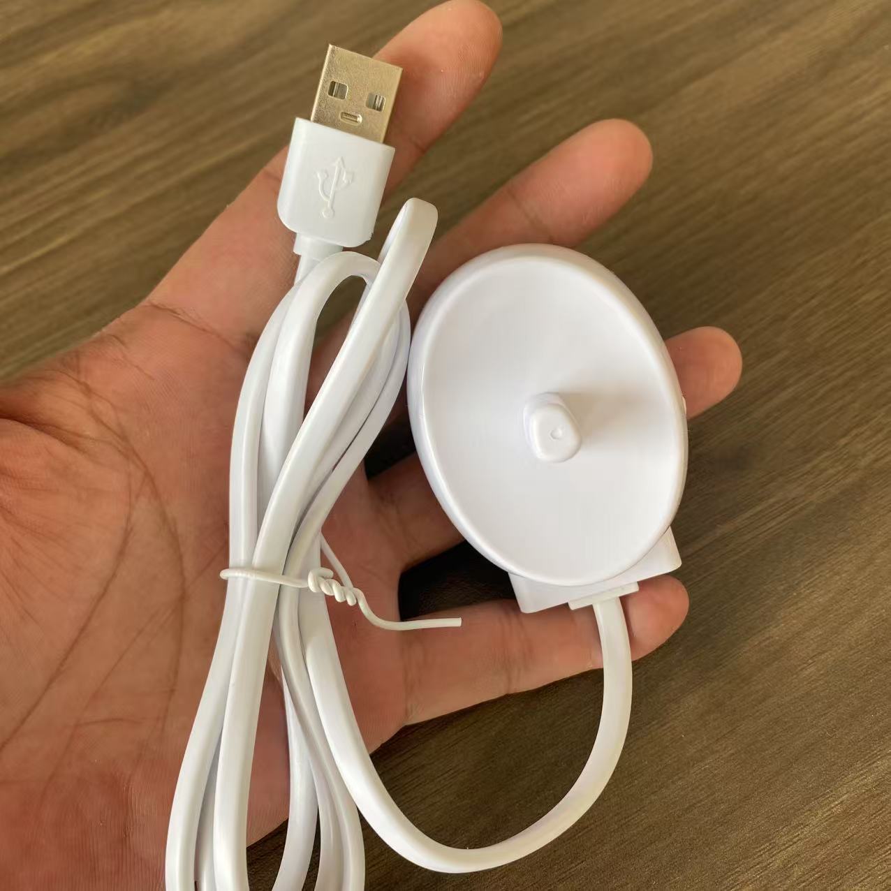 USB White