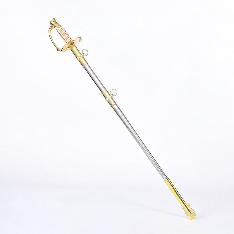 Couteau de commandement européen type d