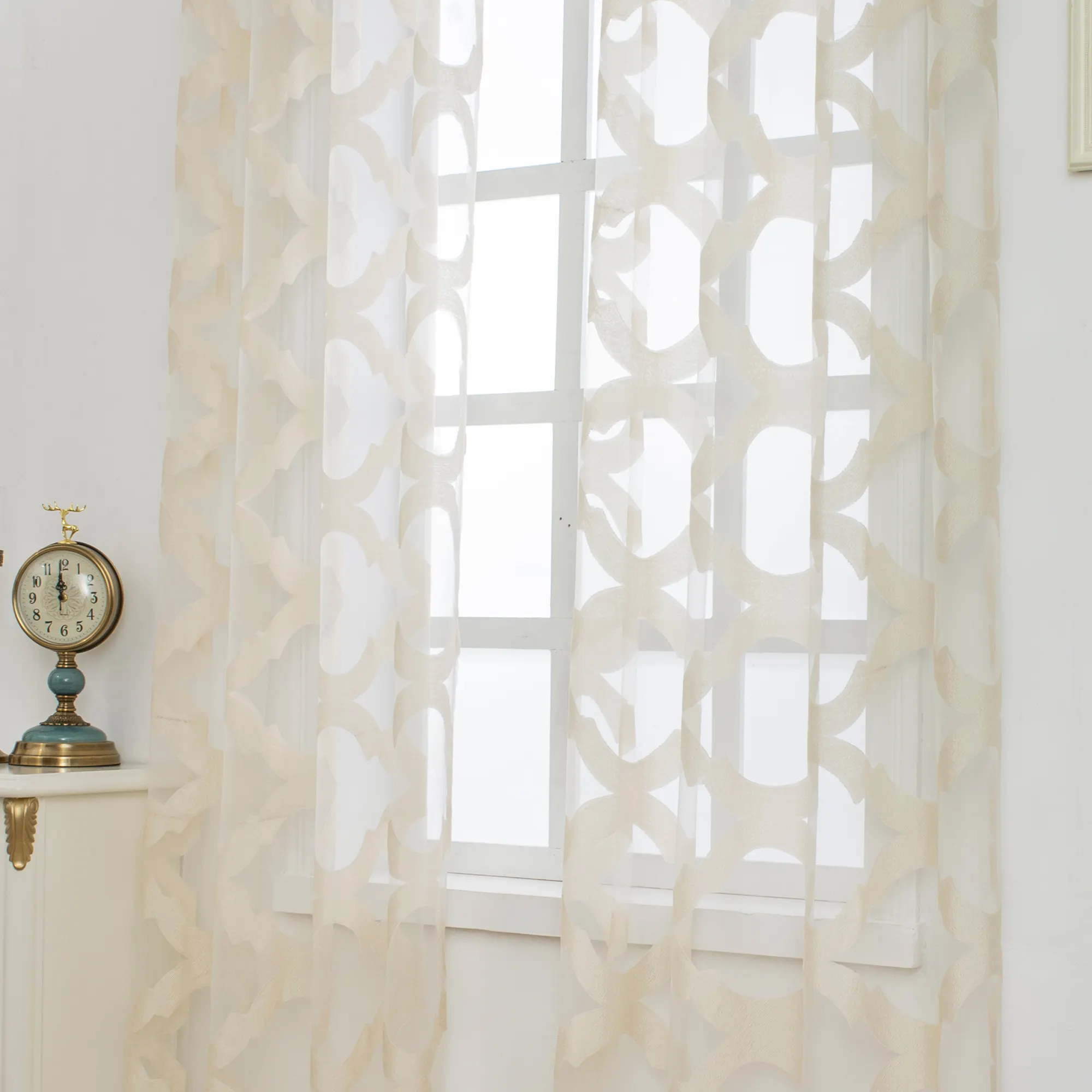 Rideaux de fenêtre modernes de couleur crème de style européen américain Nouveau Jacquard semi-transparent Motif transparent Ombre vivante Décor Hôtel