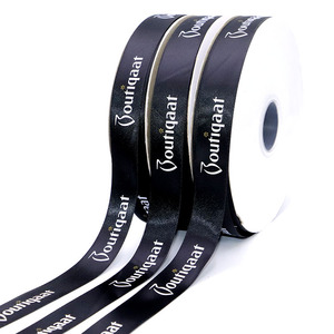 Hot Sale Großhandel Band Benutzer definiertes Logo Markenname 1 Zoll 25 mm Schwarz Polyester Bedrucktes Satin band Logo