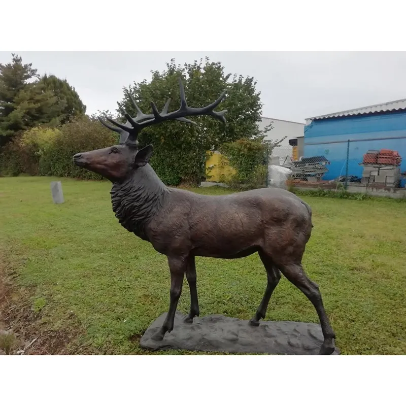 Estátua de bronze grande de veado de alce em tamanho real feita à mão para decoração de jardim