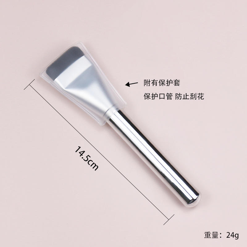 Pinceau fond de teint en un seul passage