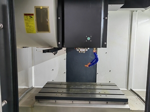 <strong>CNC</strong> <strong>5</strong> <strong>Axis</strong> VMC 855 New Taiwan Vertical Machining Center GSK Control System Fanuc <strong>Automatic</strong> Vertical Milling <strong>Machine</strong> Single BT40