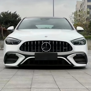 Adatto per i modelli 15-21 di Mercedes-Benz classe C W205. È un Kit carrozzeria W206 C63 per la modifica incluso il cofano dei paraurti - Product Image 2