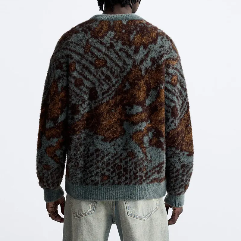 Мужской свитер с круглым вырезом