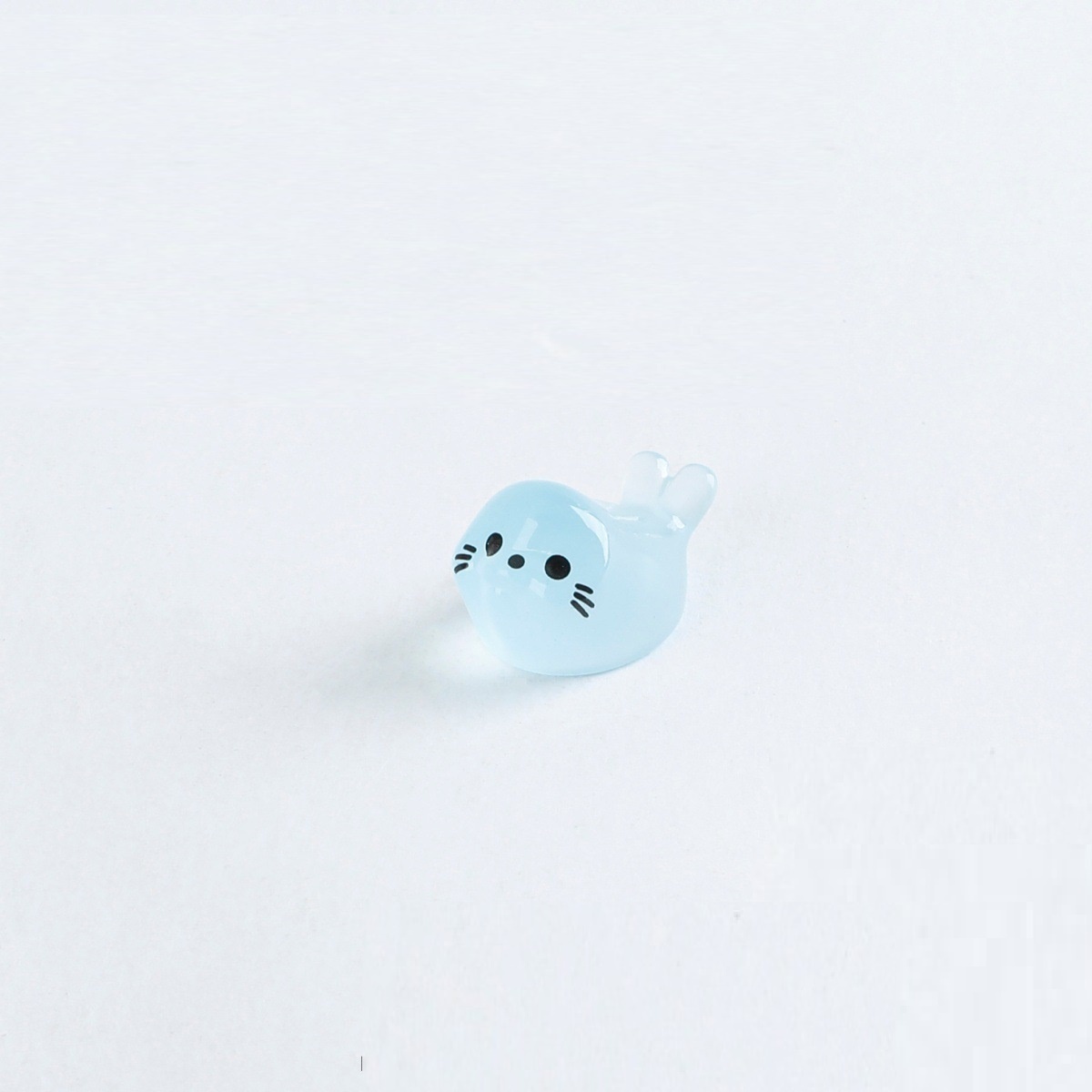 Head up Seal Ornament