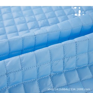 Bán buôn 300t 100% <span class=keywords><strong>Polyester</strong></span> taffeta Composite chần thêu vải phun keo bông quần áo hành lý lót bông - Product Image 5