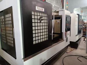 Good Condition CNC Machine FEELER <strong>VM</strong>-40SA 1060 Vertical Machining <strong>Center</strong> MITSUBISHI System with Cutter - Product Image 2