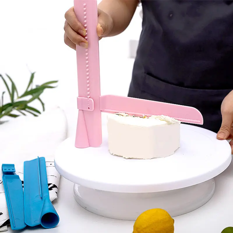 Регулируемый пластиковый ровный полировщик Manjia для торта, инструменты для разглаживания краев крема помадки, скребок для торта, шпатели