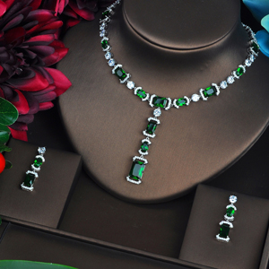 สีเขียว