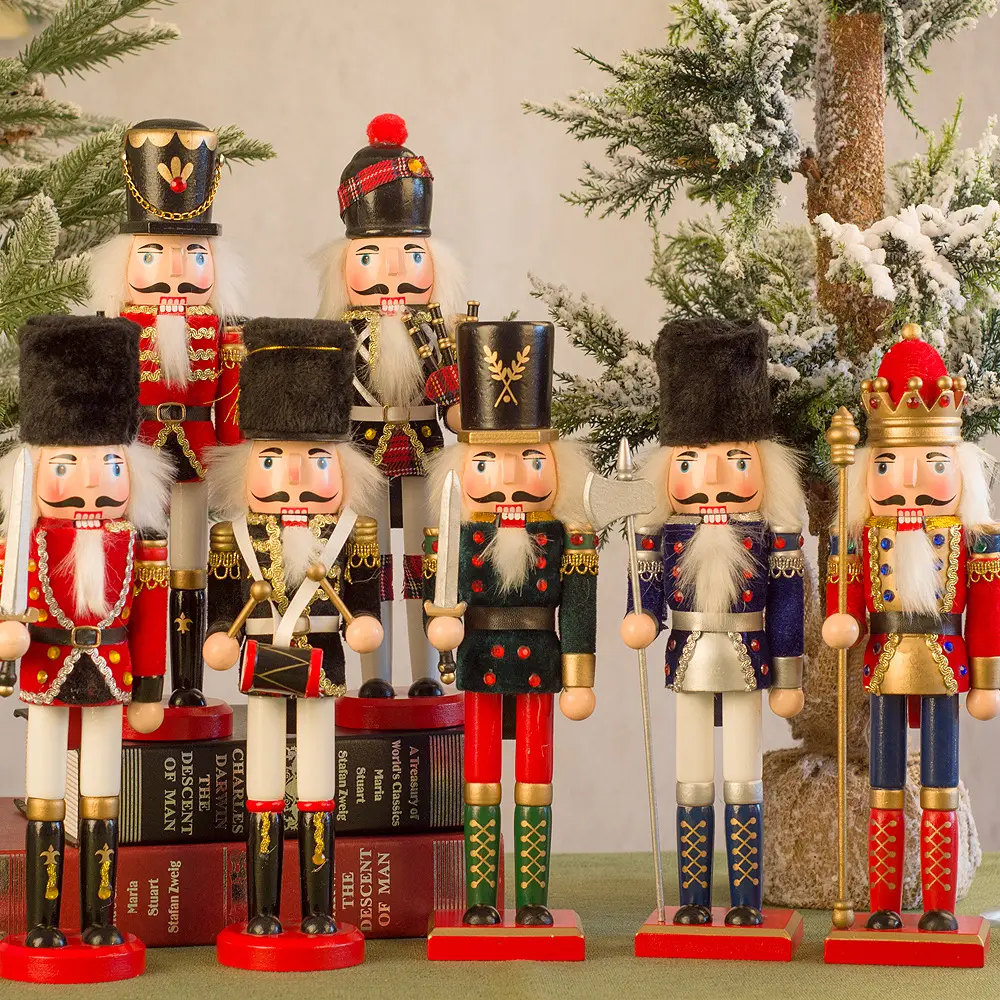 Pasokan Dekorasi Natal Kustom Kerajinan Kayu Kartun Dekorasi Natal Hadiah 30CM Patung Raja Nutcracker Eropa