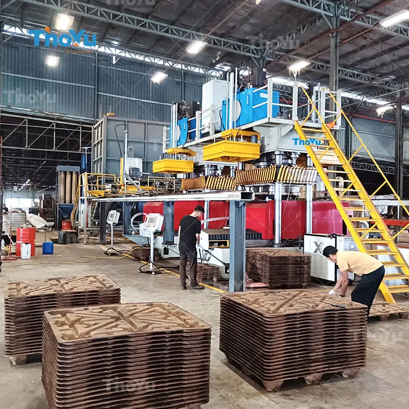 製造プラント用の新しい高強度圧縮木材パレット機木材廃棄物リサイクルコアコンポーネントモーターおよびPLC