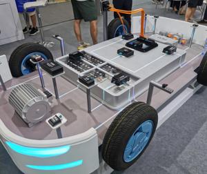 New Hybrid New Energy Custom Lighting <strong>Rendering</strong> Framework Car <strong>Model</strong> Exhibition Props Collection Props Education - Product Image 1