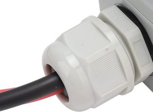 サーキットブレーカーMCB2 P DC 500V 32A入力出力DC切断スイッチ、IP65配電ボックス付き (ケーブルおよびPVコネクタ付き) - Product Image 5