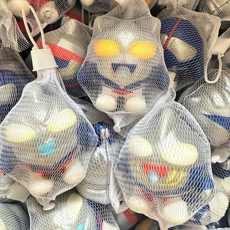 Ultraman assorted figures 8cm-mesh bag packaging