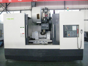 เครื่องกัดซีเอ็นซีศูนย์เครื่องจักรกลแนวตั้งขนาดใหญ่ VMC1370