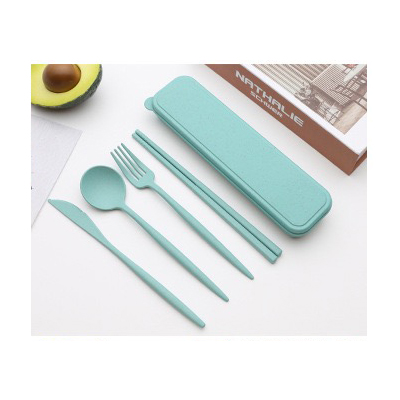 Couverts verts + étui vert
