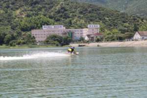 Vicking yeni özelleştirilmiş jet kurulu elektrikli 72v 55 km/h güç surfboard motor kontrol su sporları elektrikli surfboard