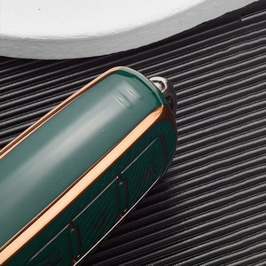 VWボラポロティグアンジェッタパサートB5 B6 B7ゴルフビートルシュコダオクタビア用フォルクスワーゲン用ホットセールTPUカーキーケース