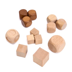 Commande en gros de dés polyédriques en bois naturel D4 D6 D8 D10 D12 D20 pour RPG Tabletop DND Logo personnalisé gravure disponible - Product Image 2