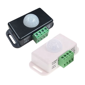 DC 12V 24V 6A PIR Interruptor de sensor de movimiento Ajuste automático Infrarrojo PIR Sensor de movimiento Detector Interruptor para lámpara de luz de tira LED - Product Image 1