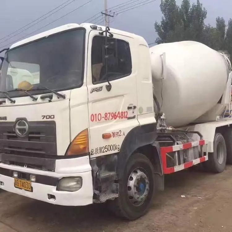 Di seconda mano giapponese hino 700 mixer camion per la vendita/usato heavy duty cemento transito camion