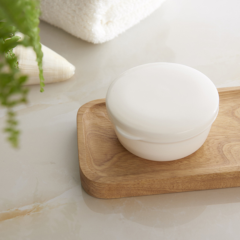 White LKL-052